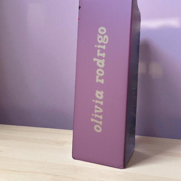 STANLEY X OLIVIA RODRIGO - 40 oz Quencher Tumbler, New in Box (Limited Edition) - Picture 7 of 13